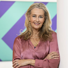 Niamh Byrne CDir