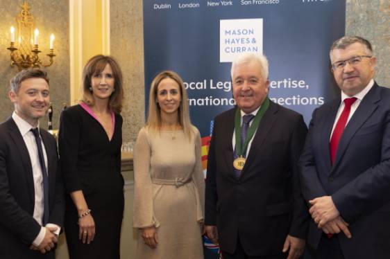 Over 400 Business Leaders Attend IoD Ireland Christmas Lunch