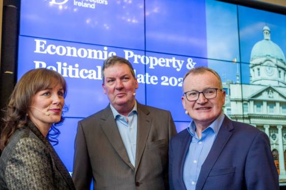 Over 200 business leaders attend IoD Economic, Property and Political event