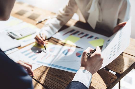 Navigating Audit & Risk: Essential Insights for Boards & Committees
